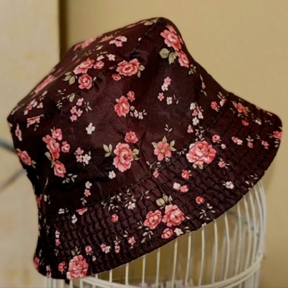 🌸 Pink Floral Bucket Hat - Reversable For Two Looks - Picture 4 of 4